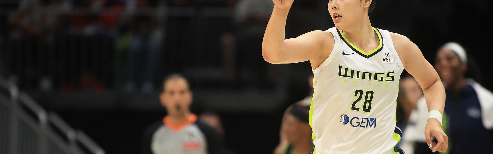 jiuyou-就赢了李月汝生涯新高那1场！飞翼惨遭火花绝杀 最近9战8负