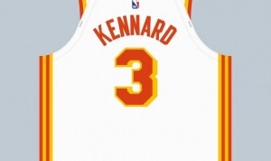 九游-球衣记者：肯纳德在老鹰穿3号球衣 上一位穿此号码的是勒韦尔