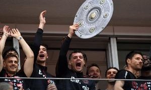 真人娱乐-记者：扎卡决心加盟米兰，勒沃库森要价1500万欧