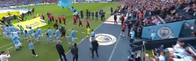 官方网站-曼城双星闪耀英超，哈兰德与福登各献帽子戏法，6比3大胜曼联