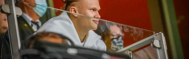 九游-没哈兰德，进球和赢球真难！球迷推着多特主场连胜