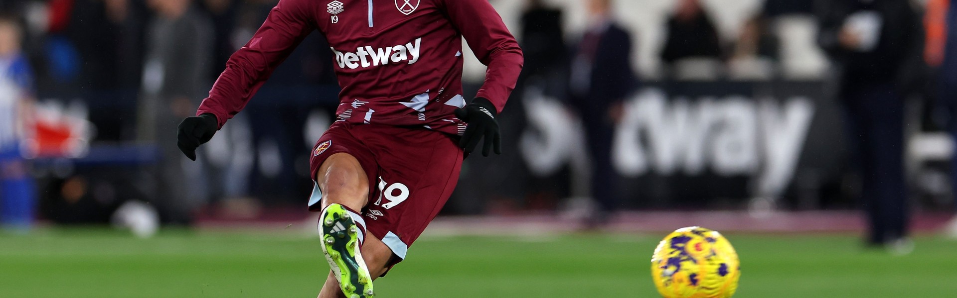 阿斯报：墨西哥国脚埃德森-阿尔瓦雷斯引发多队争夺，费内巴切与国米在列