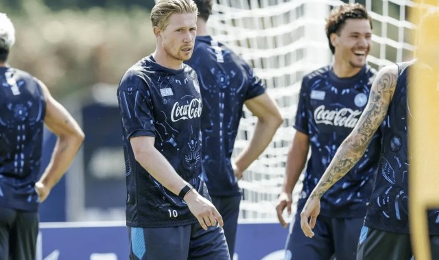 电子游戏-那不勒斯欧冠大名单：小麦迪洛伦佐、新援丁丁霍伊伦等在列